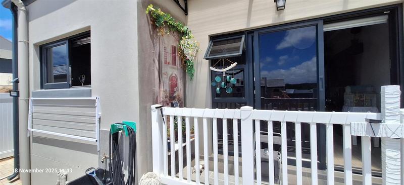 2 Bedroom Property for Sale in Reebok Western Cape